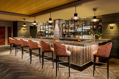 Bay Lounge Bar & Grill