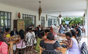 Food & Dining