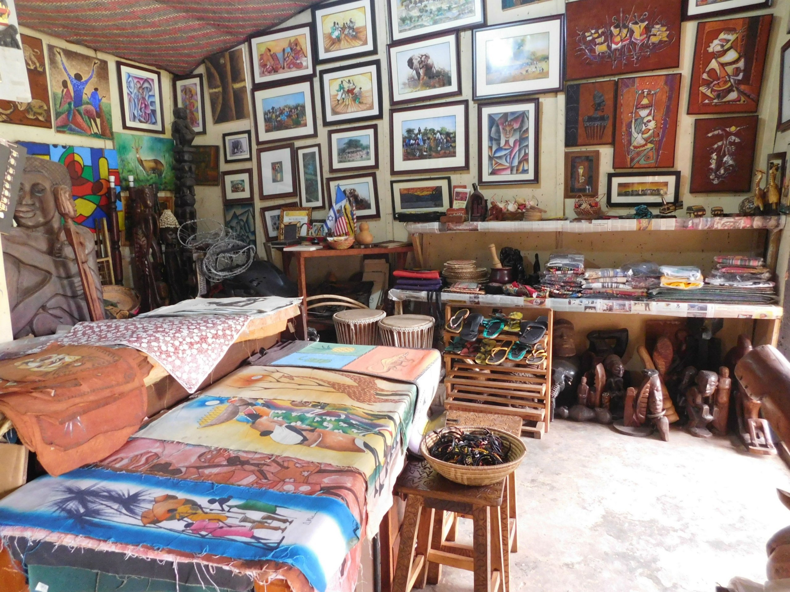 marketplace for authentic Ugandan handmade crafts