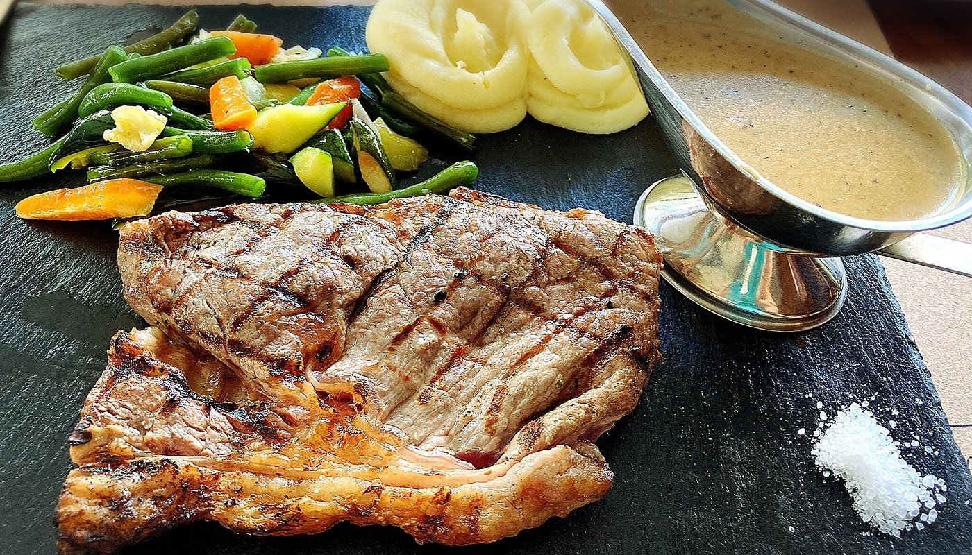 Cuisine & Menu