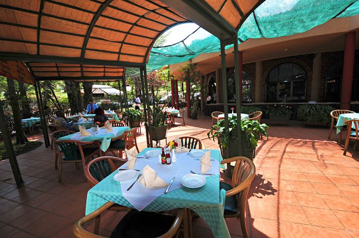 Dining & Bars