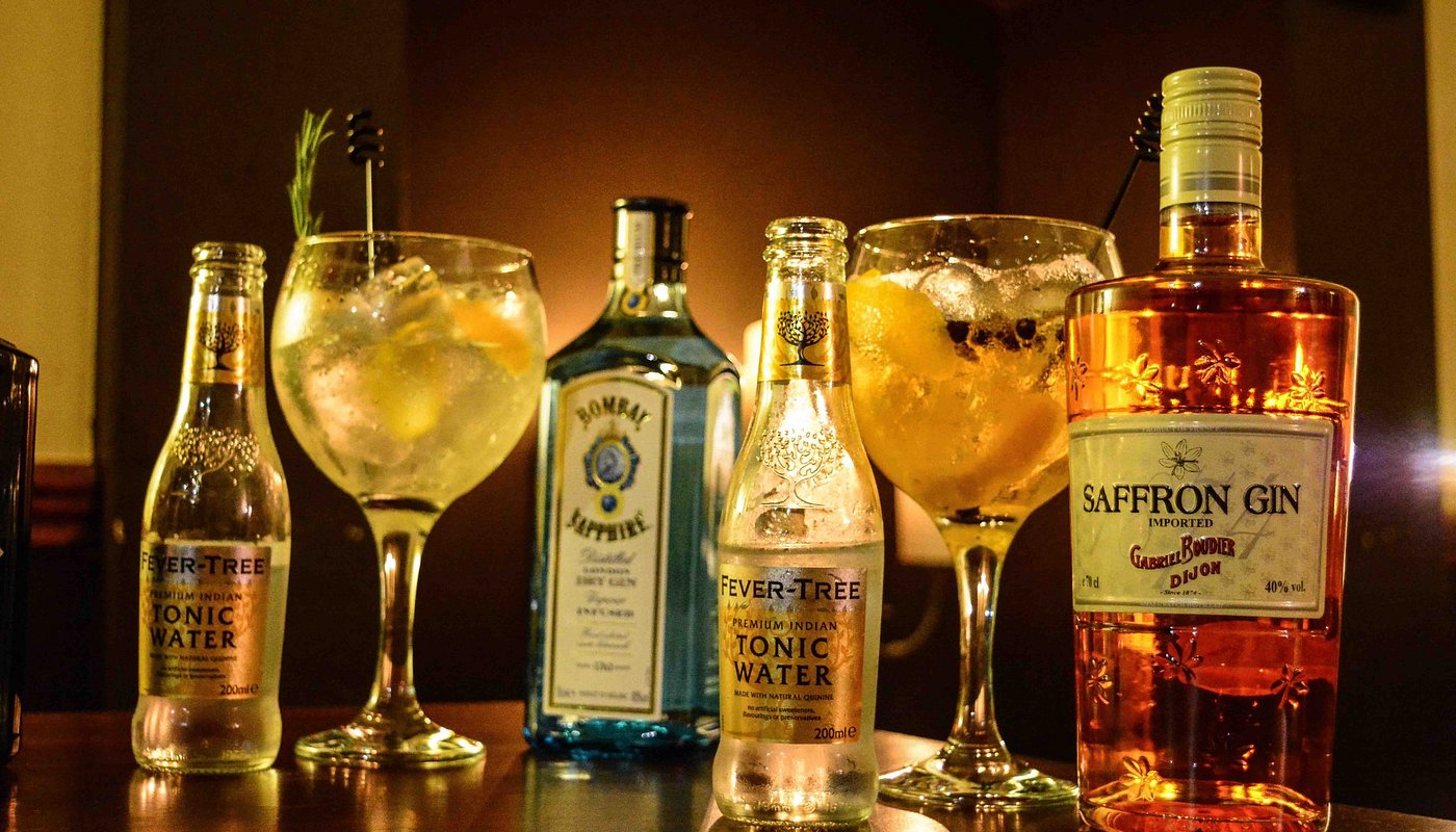 Cocktails & Drinks