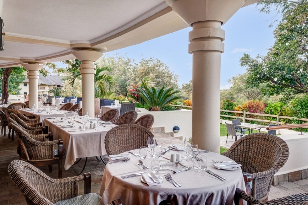Dining & Refreshments