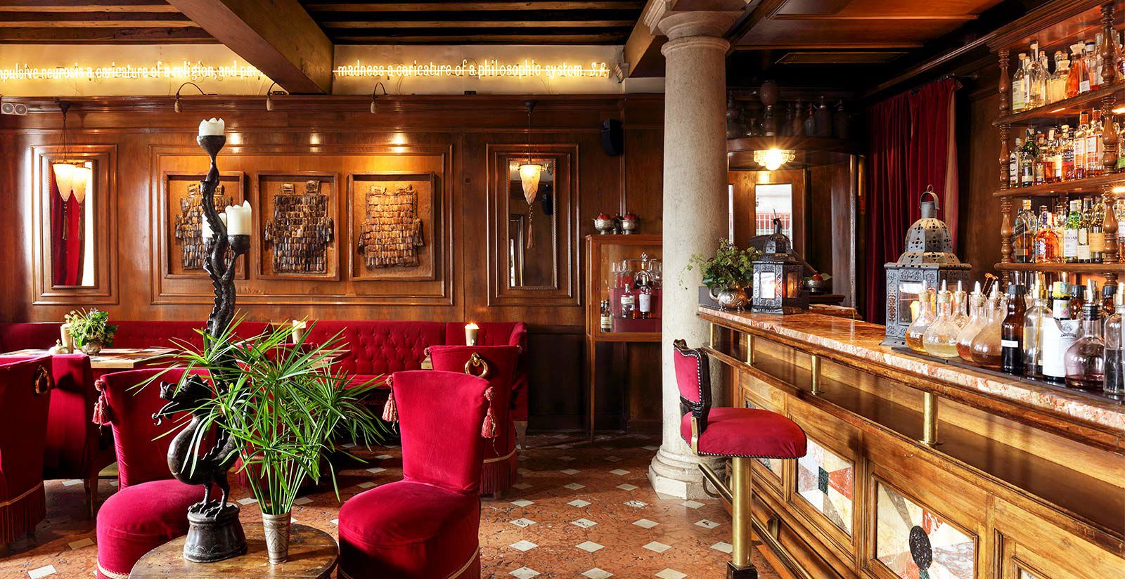 The Oriental Simply Thai (Metropole hotel)